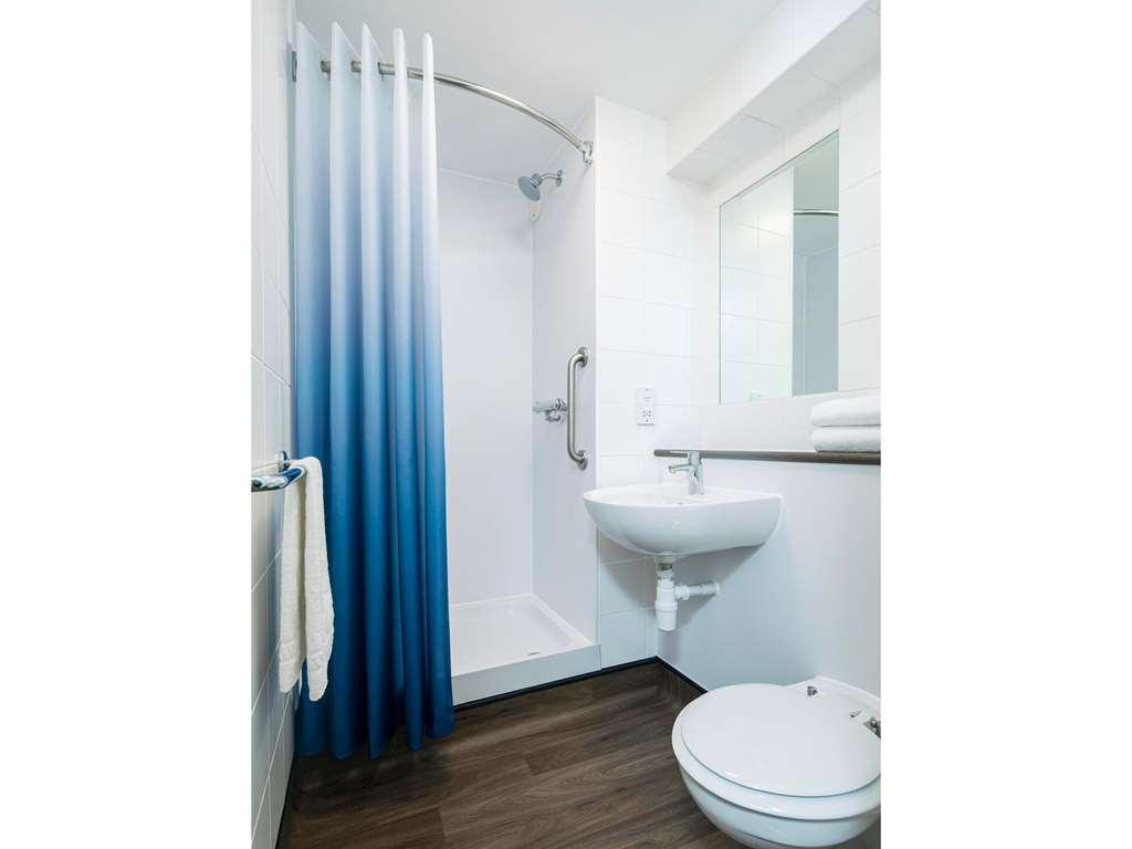 Travelodge Liverpool Stonedale Park Стая снимка