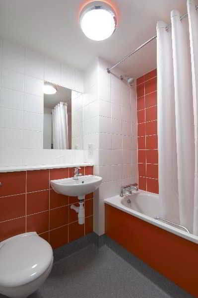 Travelodge Liverpool Stonedale Park Екстериор снимка
