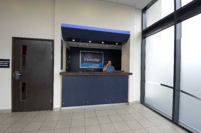 Travelodge Liverpool Stonedale Park Екстериор снимка